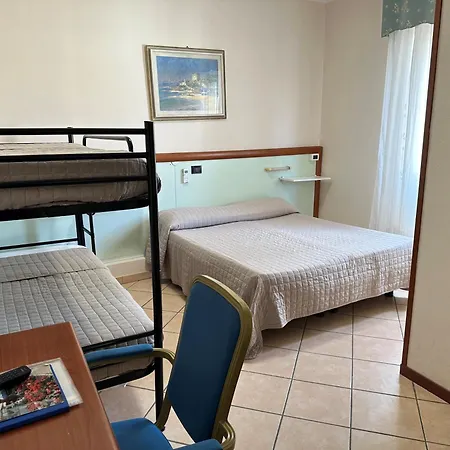 Hotel Svizzera 3*